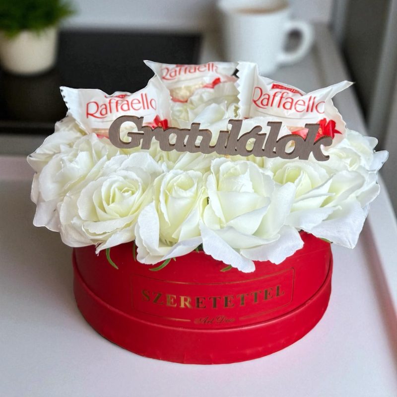 Szalagtűzőre - habrózsával, édességgel