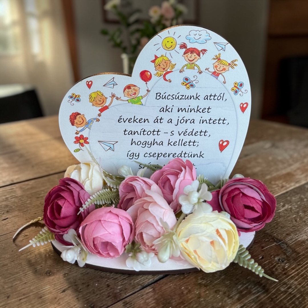 Óvodapedagógusnak köszönettel - "Búcsúzunk attól..."