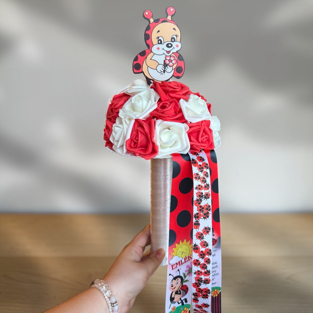 Ovis ballagási csokor - katica