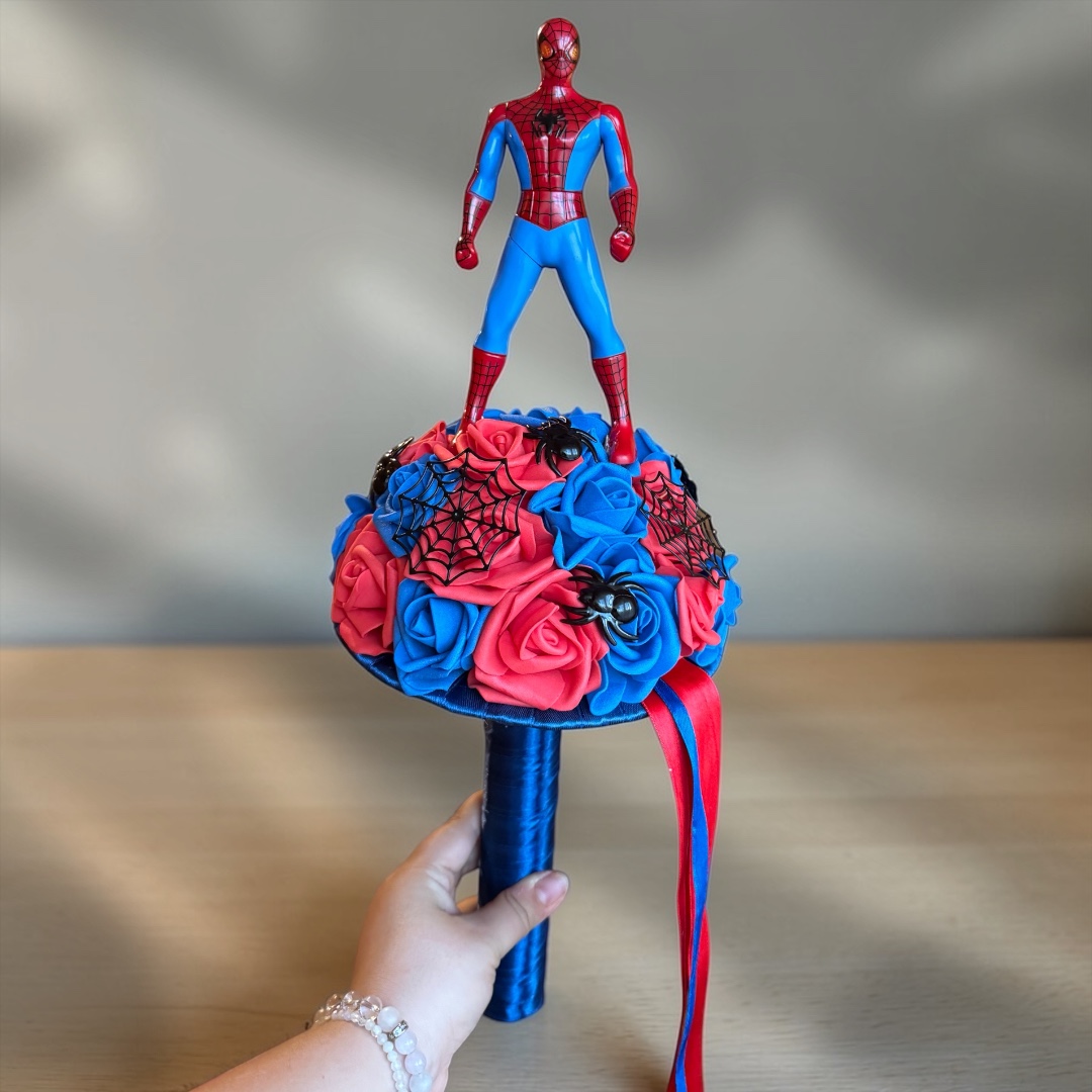 Ovis ballagási csokor - pókember