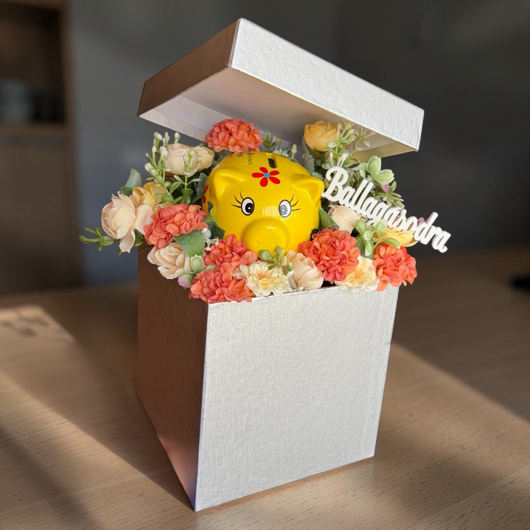 Ballagási ajándékbox - szerencsehozó malacpersely