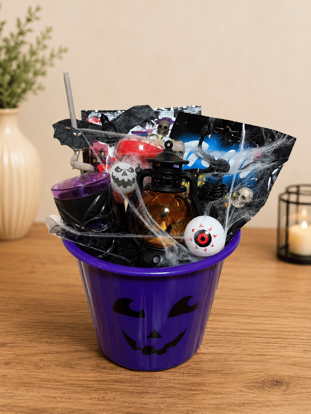 Halloween ajándékbox – lila tökös vödörben